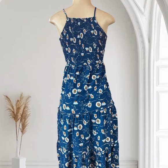 Charlotte Russe Blue Halter Sundress Midi - Picture 3 of 8